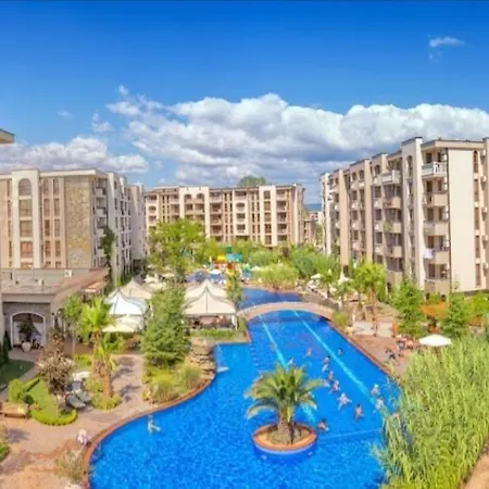 Cascadas Pool View Luxury Sunny Resort *