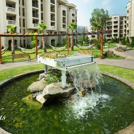 Курортний комплекс Cascadas Pool View Luxury Sunny *