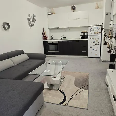 Cascadas Pool View Luxury Sunny Resort *