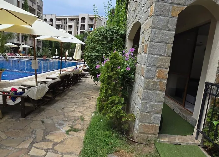 Cascadas Pool View Luxury Sunny